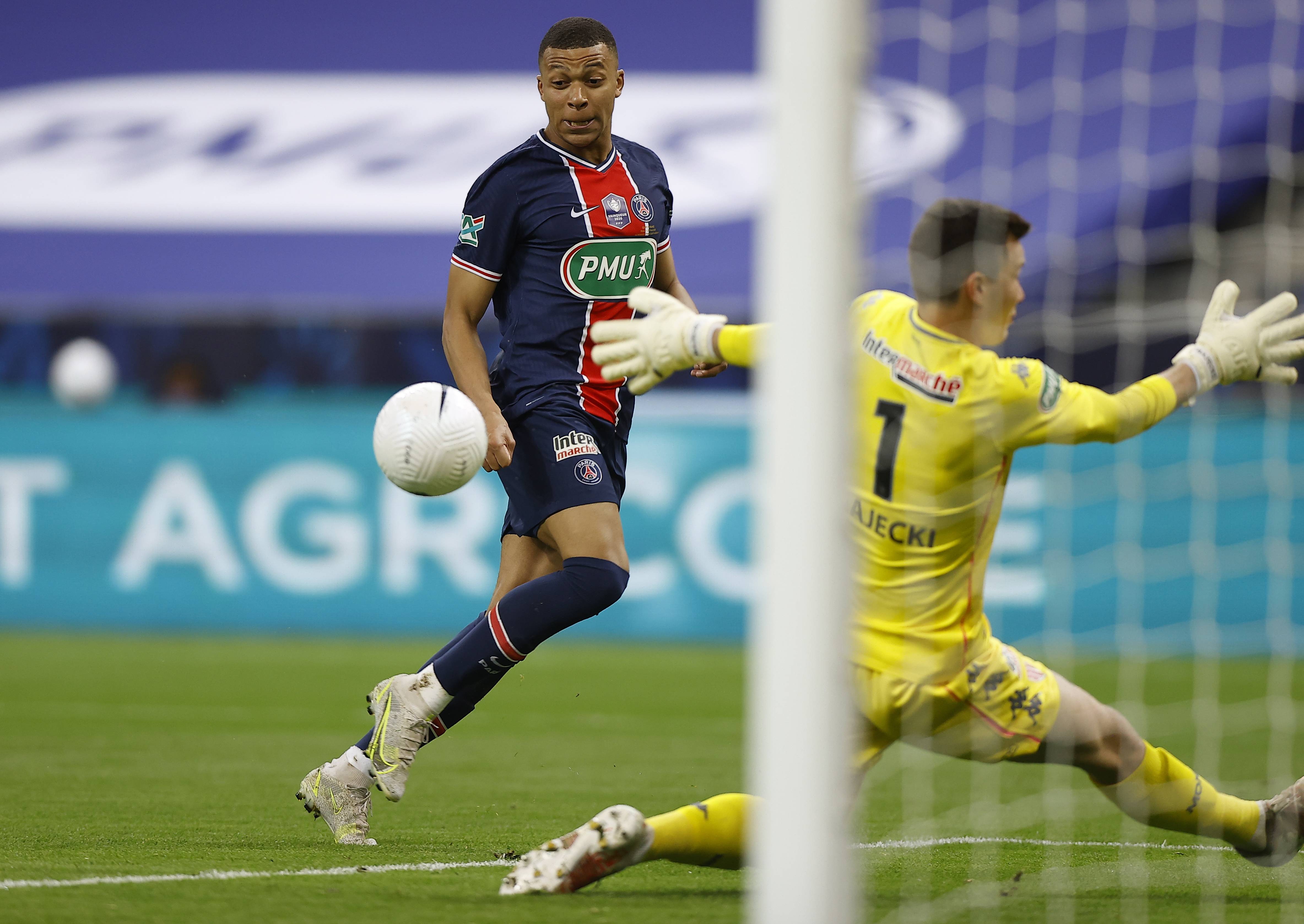 关于国际比赛日迈阿密热火调整名单以备法国杯,止住颓势环节打磨,气氛紧张,球队文化再被提及的信息 关于国际比赛日迈阿密热火调整名单以备法国杯,止住颓势环节打磨,气氛紧张,球队文化再被提及的信息