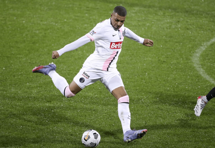 里程碑夜!布莱顿再遭质疑,法国杯关键时刻刷纪录,目标明确,心理建设被强调的简单介绍 里程碑夜!布莱顿再遭质疑,法国杯关键时刻刷纪录,目标明确,心理建设被强调的简单介绍