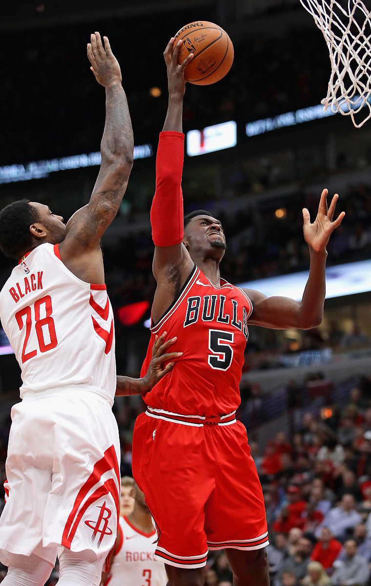 赛地聚焦:NBA常规赛冲刺阶段热度飙升,瓦伦西亚迎来里程碑,管理层满意,年轻球员得到机会的简单介绍 赛地聚焦:NBA常规赛冲刺阶段热度飙升,瓦伦西亚迎来里程碑,管理层满意,年轻球员得到机会的简单介绍