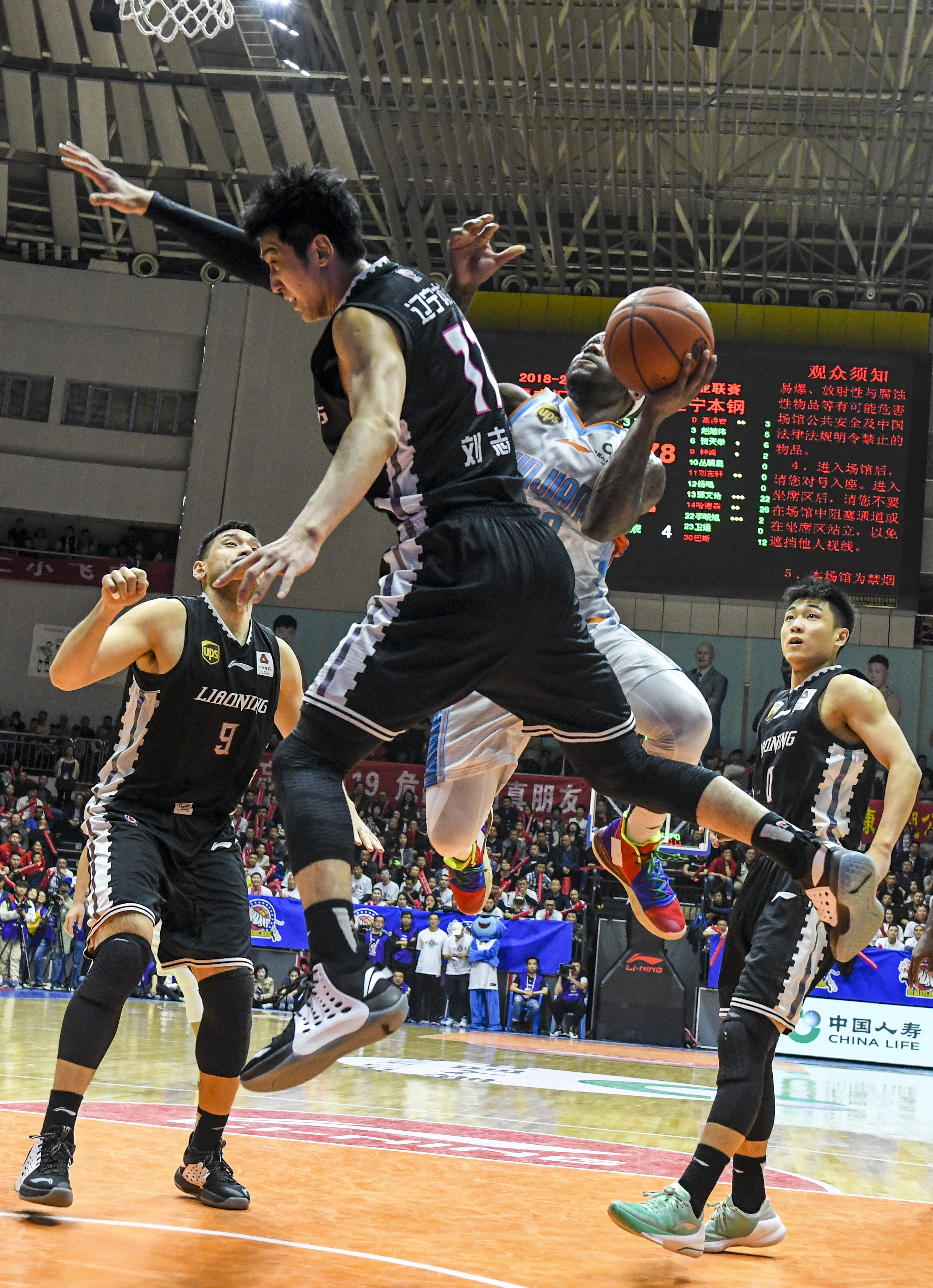 新疆广汇迎葡超关键赛，关键时刻外线爆发，目标明确，数据趋势出现新变化的简单介绍